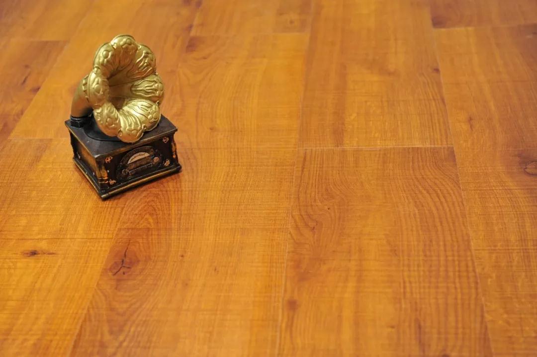 鹏鸿强化地板伊丽莎白系列-5802 鹏鸿强化地板伊丽莎白系列-5802